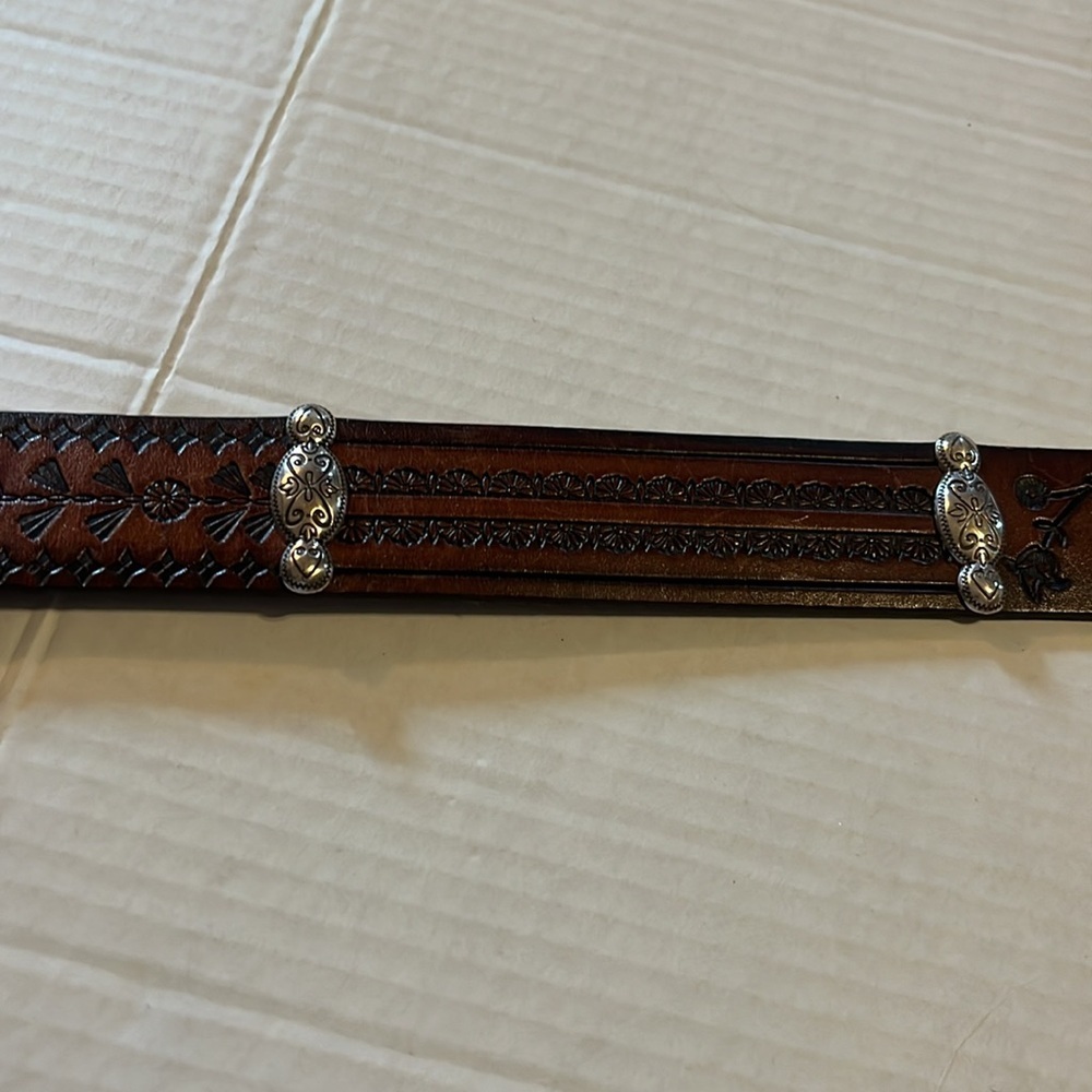 Brighton-M(30)-Brown-leather, embossed, buckle belt. - Picture 3 of 11